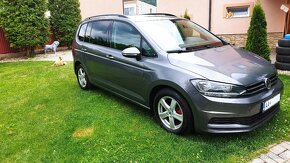 Rezervované.      Volkswagen Touran, Webasto,