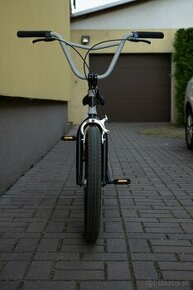 BMX Mongoose Legion 100