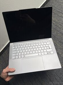 Yoga Slim 7 | 14in | 3K OLED | Ryzen 7 | 32GB DDR5 | 1TB SSD