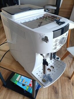 Delonghi magnifica S