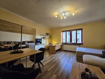 Prenájom 1-izbový apartmán Kupeckého, Košice