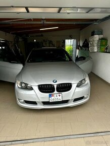 BMW E92 325xi AT