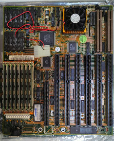 Historické komponenty - Intel 486