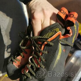 Lezecky la sportiva testarrosa 39,5 - 1