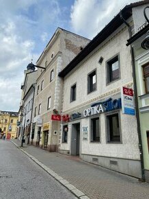 TOP PONUKA ZREKONŠTRUOVANÁ- BUDOVA V CENTRE MESTA