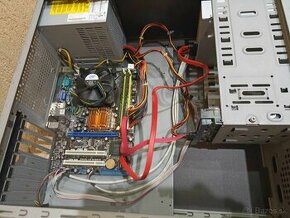 PC Asus, procak Intel 2x2600MHz, 4GB RAM DDR2, 80GB HDD