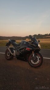 Suzuki gsx-r 1000 k7 k8