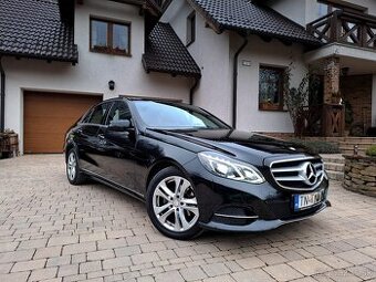 Mercedes-Benz  E200 BLUETEC .  95000 km