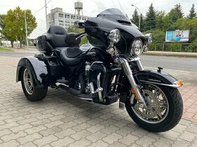 Harley-Davidson Triglide FLHTCUTG - 1