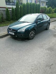 ford focus 2007 1.4  - benzin v celku 400e - 1