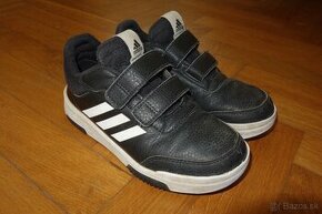 Adidas botasky veľ. 32