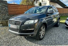 Audi Q7 4.2FSI - 1