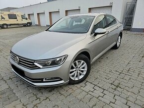 Volkswagen Passat 1.6 TDI M6 Comfortline DVD ACC Kamera R16 - 1