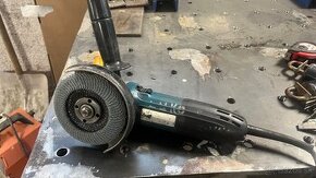 Makita GA5030R uhlová brúska