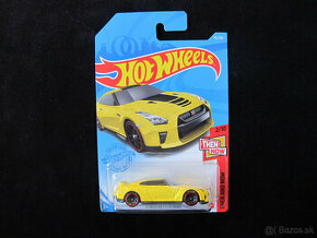 Hot Wheels 17 Nissan GT-R /R35/ - 1