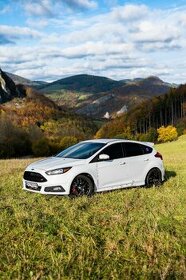 Ford Focus ST 2016, EcoBoost 2.0, 250 koni - 1