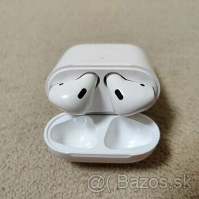 Apple Airpods 1 - originálne bluetooth slúchadlá.