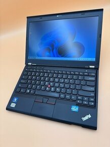 Notebook 12,5" Lenovo.Intel i5-3320M 2x2,60GHz.8g ram.256SSD - 1