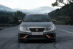 Mriežky nárazníka Seat Leon 5F v štýle Cupra R