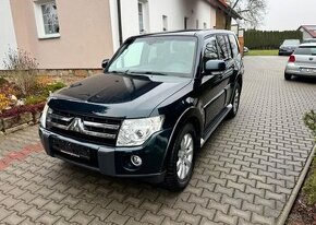 Mitsubishi Pajero 3,2DI-D serviska ,7 Míst 4x4 nafta manuál