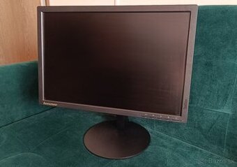 2x LCD Monitor Lenovo 19.5" ThinkVision