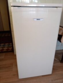 ZANUSSI 130l,s mrazakom