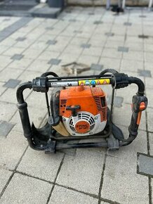 Predám zemný vrták, jamkovač Stihl BT 121 - 1