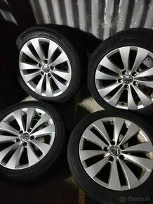 4ks alu disky orig. VW 5x112 R17 pneu 234/45 R17 5mm - 1