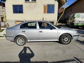 Škoda Octavia sedan 1,9SDI,,50kw,,r.v.2002