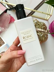 Victoria’s Secret Tease Creme Cloud