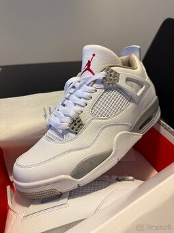 Jordan 4 White Oreo