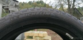 Michelin 225/50 R17 94H - 1