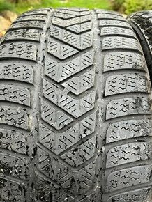 2ks Zimne pneu 255/40 R18 Pirelli