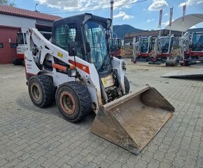 SMYKOM RIADENY NAKLADAC - BOBCAT S650