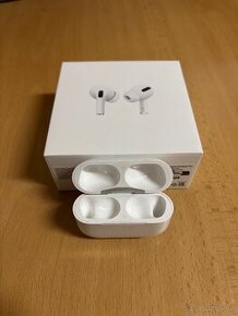 MagSafe púzdro + pravý AirPod Pro 1. generácie