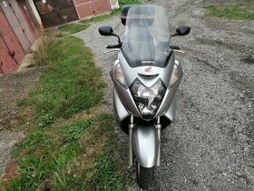 Predám skúter HONDA SILVER WING 600