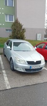 Predám auto Škoda Octavia 1.4 Tsi,90kW, strieborná metalíza