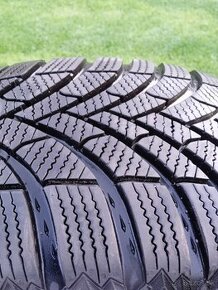 205/60 r16 zimné pneu.8 mm  DOT.3422