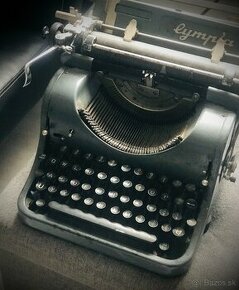 Vintage:Typewriter-Olympia na predaj