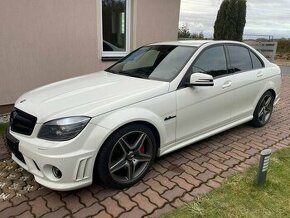 Mercedes-Benz C63 AMG Performance Paket 122tkm - 1