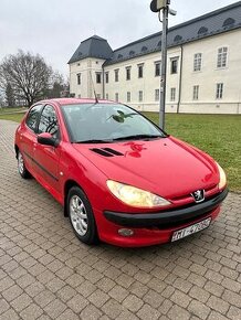 Peugeot 206 1.2 benzín