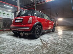 Mini Cooper one R50 1.6