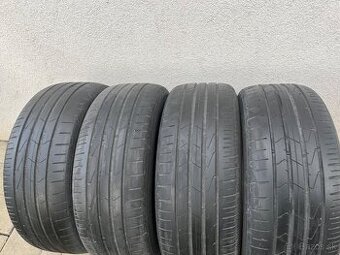 Sada letna Hankook 215/55 R17