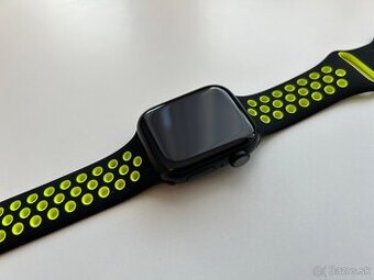 Apple Watch NIKE Series 7 41 mm Midnight Black