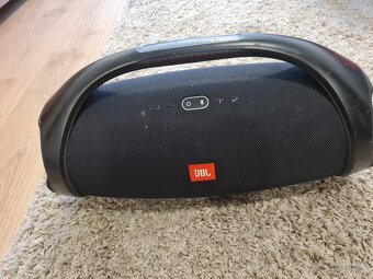 JBL Boombox 2