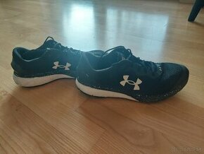 Under Armour Charged Escape 3