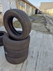 Zimne 215/60R16