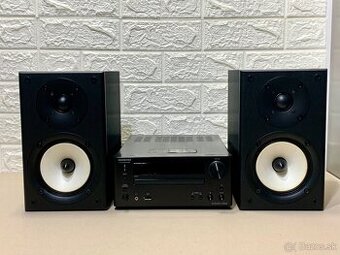 ONKYO CR-545 + ONKYO D-046 … mikro systém (CD nefunkčné)