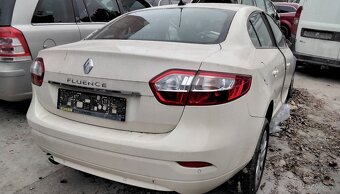 Renault Fluence 2011 predám vodičové dvere ľavé predné