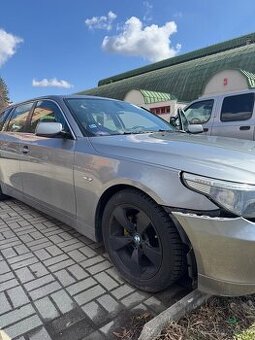 BMW e61 530D 2006 ročník